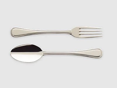 Image de la collection - Neufaden Merlemont Une fourchette et une cuillère en acier inoxydable sont placées côte à côte sur un fond gris clair sobre.