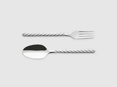 Image de la collection - Montauk Une fourchette et une cuillère argentées aux manches rayés assortis sont placées côte à côte sur un simple fond gris clair.
